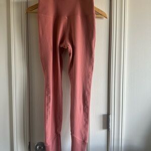 Alo women’s terra cotta colored Leggings